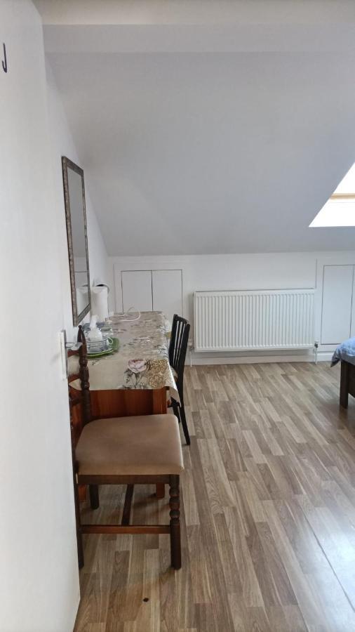 Jey'S Flat Apartment Liverpool Bagian luar foto