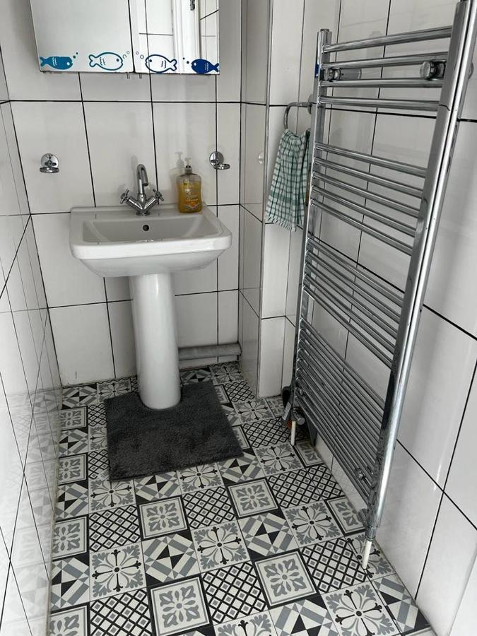 Jey'S Flat Apartment Liverpool Bagian luar foto