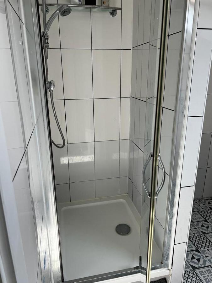 Jey'S Flat Apartment Liverpool Bagian luar foto