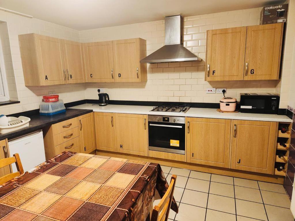 Jey'S Flat Apartment Liverpool Bagian luar foto