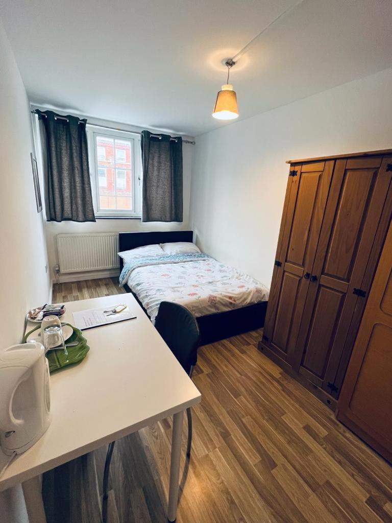 Jey'S Flat Apartment Liverpool Bagian luar foto